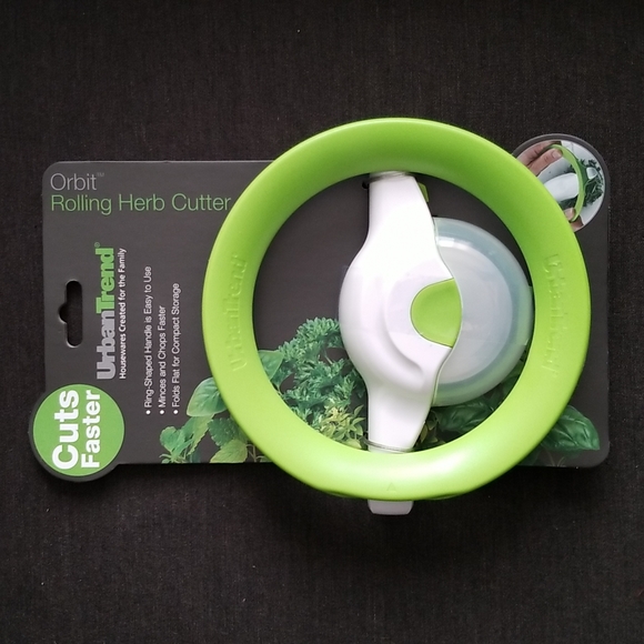 Urban Trend Rolling Herb Cutter - Picture 1 of 7